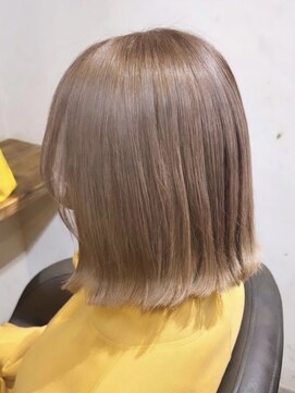 ミザルー(Misirlou) ｜淡色ミルクティーベージュ｜