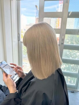 ワンズ ナゴヤ ヴィラ 名古屋栄(ONE's NAGOYA VILA) シアーカラー/カール/セミディ/姫カット