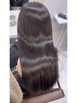 コア 梅田(Core) 髪質改善　酸性縮毛矯正　艶髪　梅田