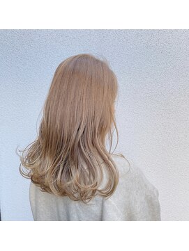 ニュイ 高槻 阪急茨木店(nui) 黒髪ボブルフネビージュ小顔ワンレンスペインカール