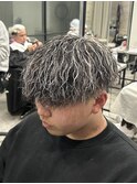 縦落ちツイスパ　ツイストスパイラル眉カットメンズパーマ