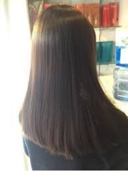 ヘアーメイク タムタム(HAIR MAKE TAMTAM)の写真/うねり・クセ毛でお悩みの方必見！ホームケアTR付き縮毛矯正＋カットで憧れの美髪が手に入る◎