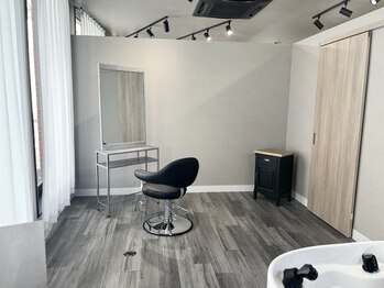 シュシュ(shu shu)の写真/美容室が苦手な方でも気軽に通える完全個室salon♪周りの目を気にせず、髪の悩みやスタイルが相談出来る◎