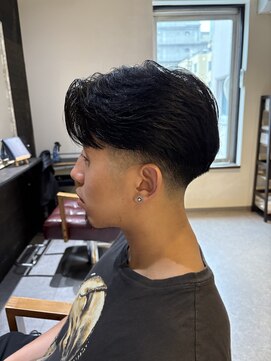 ロウ トウキョウ 八王子店(RAW TOKYO) フェザーパーマ　カルマパーマ　ホワイトメッシュ　八王子