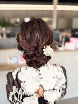 ゴットラトゥール(GOTTO LATOUR) シニョンスタイル/お団子アレンジ/ヘアセット