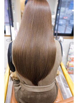 ラフ 八乙女(Rough) 髪質改善/小顔に見せるヘア/ココアベージュ/透明感カラー/八乙女