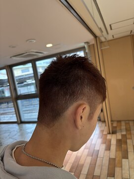 ケンジ 平塚 アネッタ(KENJE annetta) 刈り上げショート ソフトモヒカン 体育祭カラー