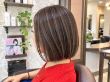 アストラール雅(astrale)の雰囲気（白髪を活かして自然に馴染む♪大人の白髪ぼかしハイライト◎）