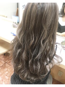 エイミー バイ ハセ(Aimee by HASE) グレージュグラデーション