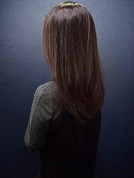 ヘアスタジオヘーフリヒ(HAIR STUDIO HoFLICH) 【積み重ねが今に出る】