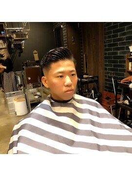 バーバーショップ レガロ(REGALO) サイドパート