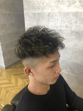 ザ ハレ 問屋町店(THE HALE'S) ツイスト&フェード