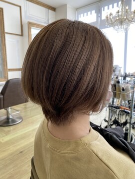 コワファースト 大分(COIFF1RST) ナチュラルベージュ×ショートボブ