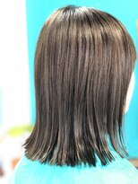 チェルシー(Chelsea) スモーキーグレージュボブ