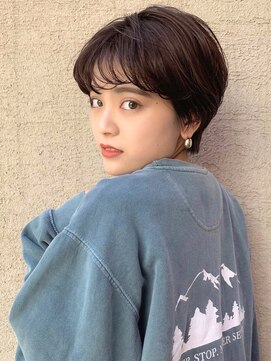 ワッカ(wacca) コンパクトな大人ショート