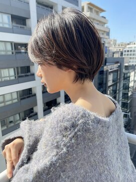 イヴォークトーキョーオーサカ(EVOKE TOKYO osaka) 丸みショート 可愛い カット 似合わせ 耳かけ ヘアカラー