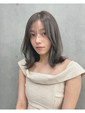 ブリンク(blink) シースルーバング前髪カットオリーブグレージュイルミナカラー