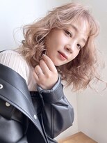 ホワイトグレージュ顔周りレイヤー韓国ヘア美髪ロング_78897