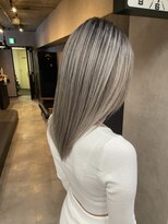 サニー 渋谷(SUNNY) バレイヤージュ、ハイライト、レイヤーロング、グレーベージュ