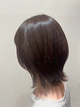 アクセ 大人可愛いくびれ小顔レイヤー外ハネミディ×ナチュラルブラウン