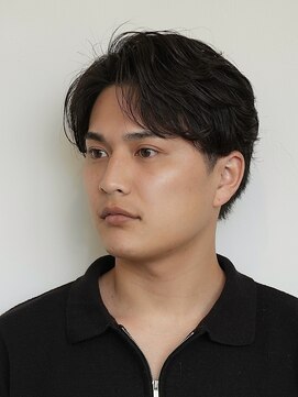 ログ(LOG) ナチュラルセンターパート フェザーパーマ メンズ 大人 高松