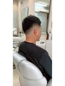 ブリーズ(Breeze) 爽やか黒髪短髪フェードカットビジネスショート20代30代40代50代