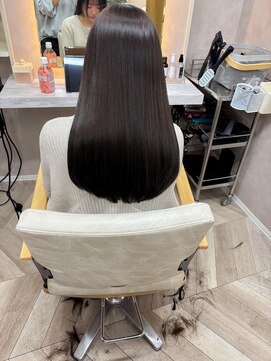 キラーナセンダイ(KiRANA SENDAI) [サラ艶ロングヘア/透明感グレージュ]