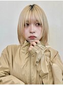 レイヤーボブ切りっぱなしボブショートボブブリーチダブルカラー