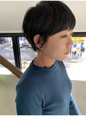 担当 西田　コンパクトショート　ワイドバング　ネイビーカラー
