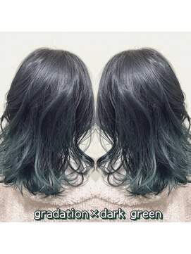 ヘアーメイク トレコローリ(hair make trecolori) 【trecolori 津田沼】グラデーション×ダークグリーン