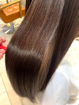 ネオリーブエクラ 上野御徒町店(Neolive eclat) ☆髪質改善トリートメント☆酸熱トリートメント☆トリートメント