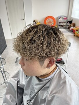 シャイン(Shine) メンズカット/メンズスタイル/ハードパーマ