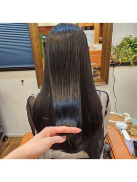 エルムトウキョウ(ELM Tokyo) シャンドラ縮毛矯正と白髪染めの艶ロング☆