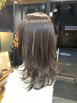 リノナ(Linona) ロングショートワンカールパーマカーキグレージュ前髪錦糸町