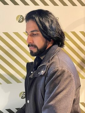 バーバーバー アカバネ(BARBER-BAR AKABANE) バーバーが手がける骨格に合わせたかき上げミディアムヘア#1