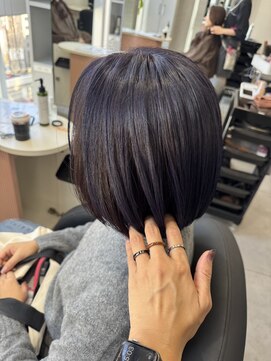 ジエクト カナウ(The Ect canow) アンブレラカラーバイオレットインナーカラー切りっぱなしボブ