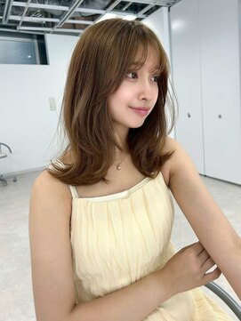 ユーフォリア 新宿通り(Euphoria) シアーカラー セミディ 似合わせカット くびレイヤー カール