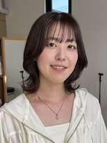 シロ 甲東園店(SHIRO)&nbsp;【ミディアム/レイヤー/くびれ/前髪あり】