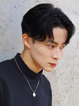 アーバンスタジオトウキョウ 下北沢店(URBAN STUDIO TOKYO) ニュアンスパーマでつくるキレイめ系毛流れセンターパート