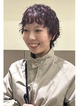 フイ(HUI) ボルドーカラーショートパーマブリーチパーマ/natsuki HUI 金山