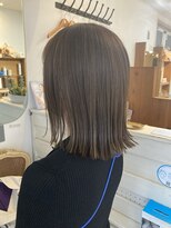 アミュレ ヘア サロン(Amule hair salon)&nbsp;パツっと可愛い外はねミディ色落ちまで綺麗なハイライト