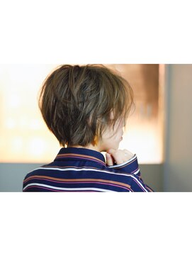 ウタ 【ｕｔａ　浮田】　フレンチショート×ダスティベージュ