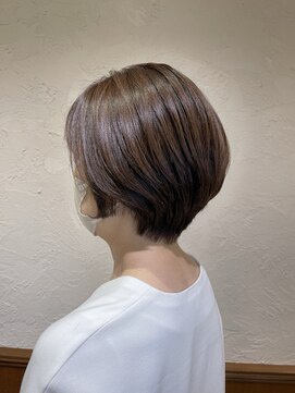 レナークソワン(LENAHC SOIN) ショートヘア