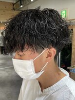 クオル 立川(QOL)&nbsp;ツイストスパイラルパーマ波巻きスパイラル刈り上げマッシュ