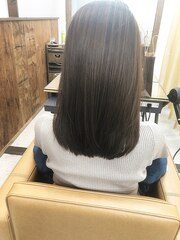 [秋冬の乾燥対策！艶ストレートヘア]髪質改善