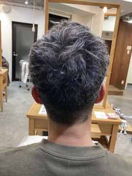 フツーロ 栄(FUTURO) メンズショート