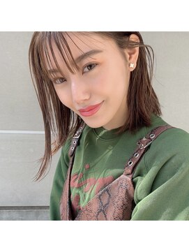 ジジ 代々木(Gigi) くせ毛さんも【酸性ストレート】で結べる長さをおろして◎