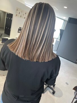 キング 枚方店(K!ng) 【枚方、高槻、梅田】ホワイトハイライト