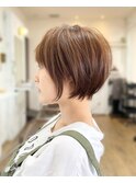 耳かけショートボブ