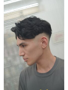 オブヘアーギンザ(Of HAIR GINZA) カット パーマ フェード シェービング ヘッドスパ